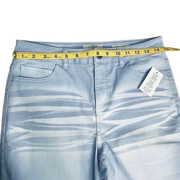 LOGO by Lori Goldstein Women’s Size 6 Light Wash Hi Rise Bootcut Jeans Brand New - Picture 10 of 13